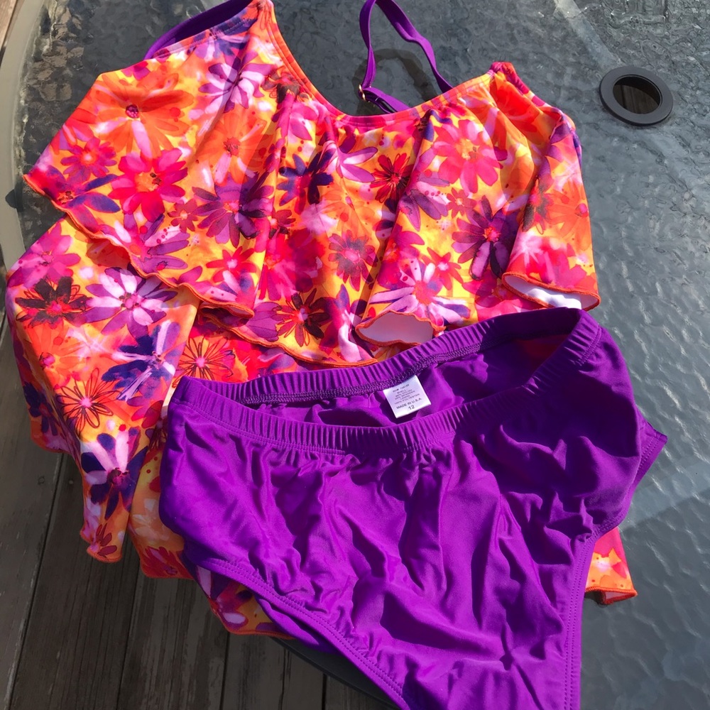 Two piece tankini swim suit